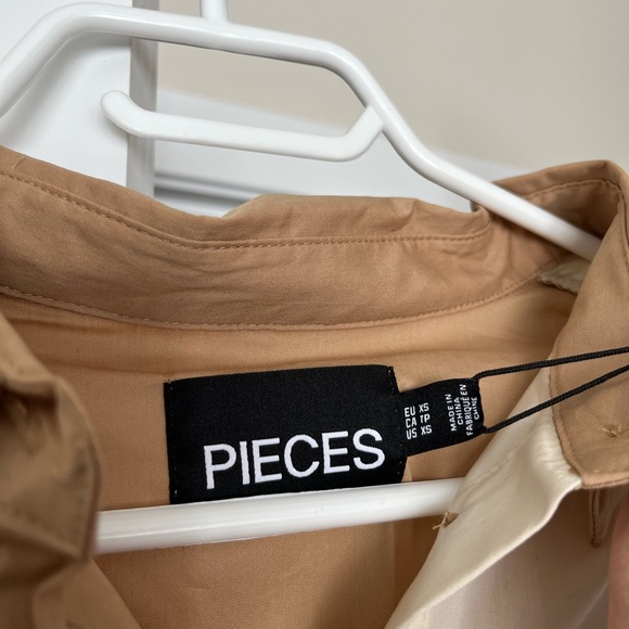 Pieces oversize button down XS NWT - Picture 6 of 6